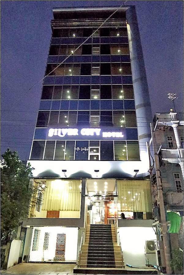 Silver City Hotel Mandalaj Zewnętrze zdjęcie